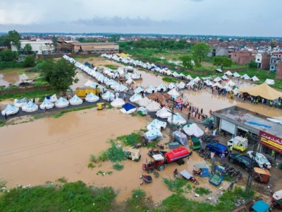 Bano Qabil Students' Flood Donation Drive